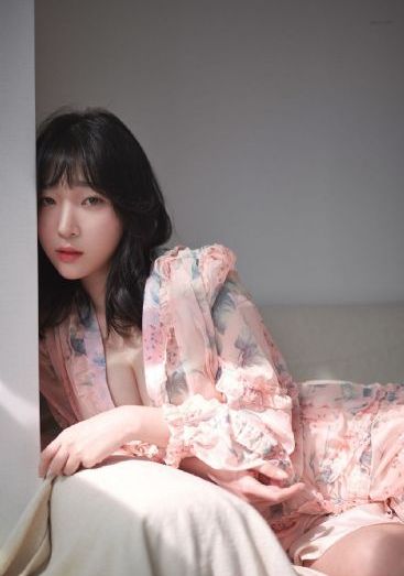 老头的大龟挺进秀婷小说_720手机在线观看